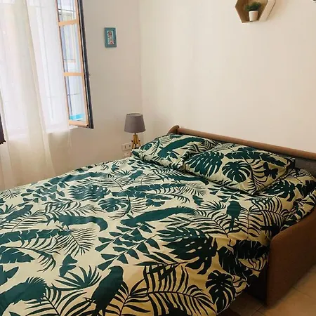 Apartment Studio Serenite-la Roquette-rue Tres Calme Arles
