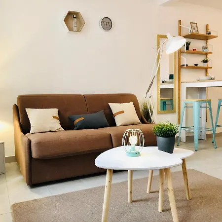 Studio Serenite-la Roquette-rue Tres Calme Apartment Arles