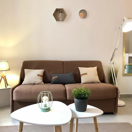 Studio Serenite-la Roquette-rue Tres Calme Apartment *